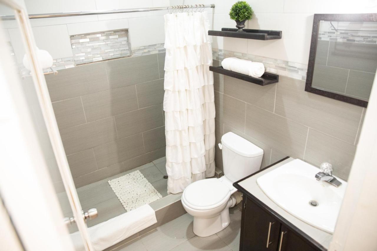 Stacys Place #2 2 Bedroom Apartment Port of Spain Bagian luar foto